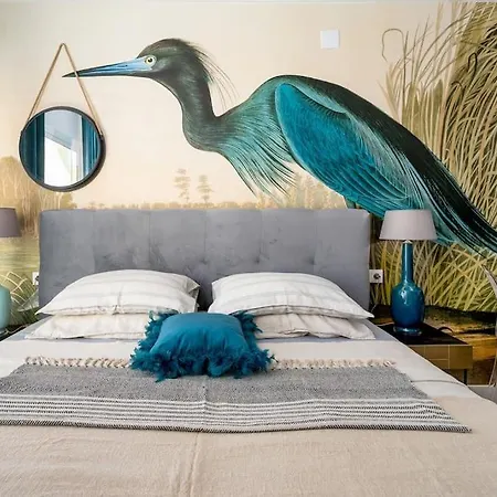 Luxurious 4br Designer Retreat In Holiday home Marbella